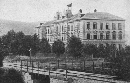 Škola v r. 1908